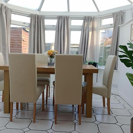 3Br House With Garden Near Bicester Village Екстер'єр фото