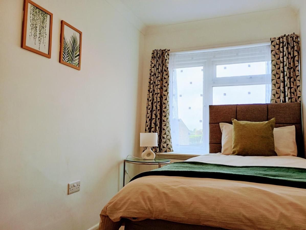 3Br House With Garden Near Bicester Village Екстер'єр фото