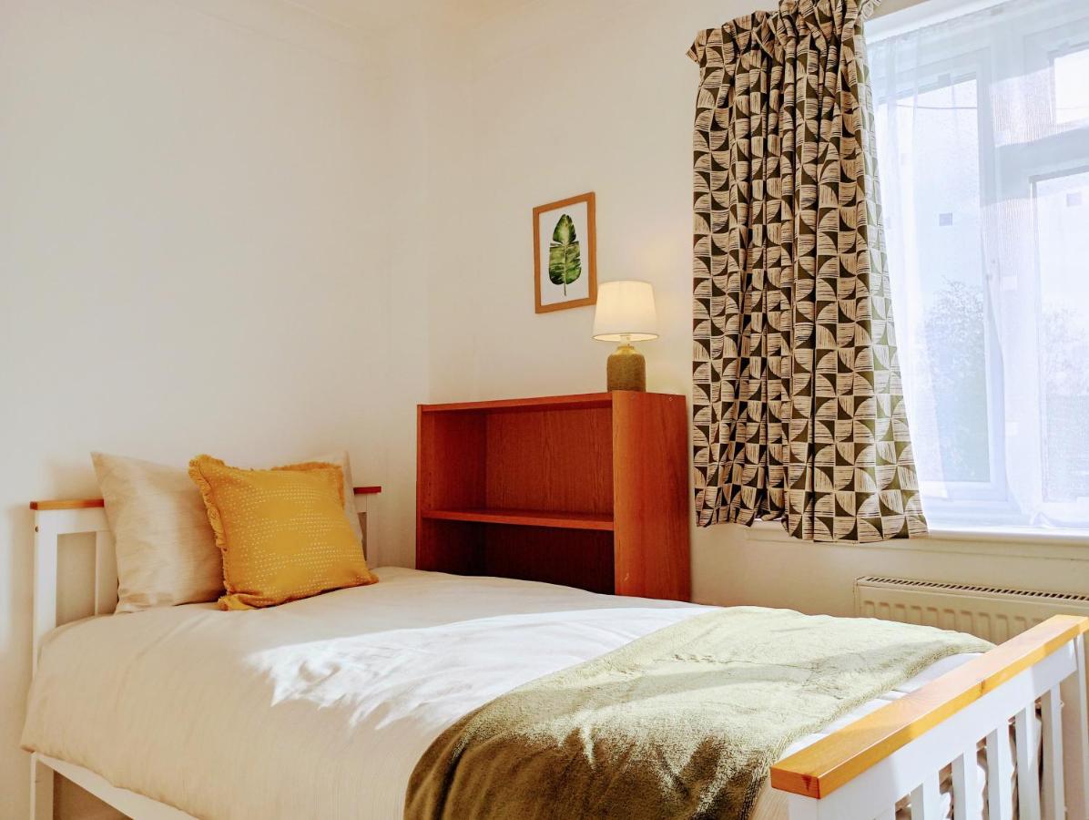 3Br House With Garden Near Bicester Village Екстер'єр фото